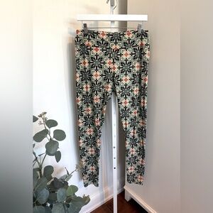 LuLaRoe Tall and Curvy Leggings